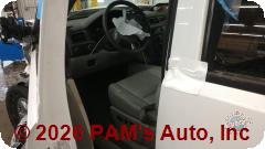 Vehicle photo 10