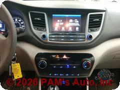 Vehicle photo 13