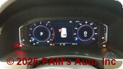 Vehicle photo 12
