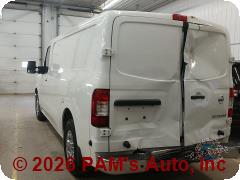 Vehicle photo 6