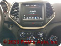Vehicle photo 13