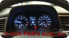 Vehicle photo 12