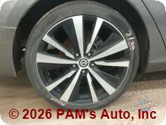 Vehicle photo 9