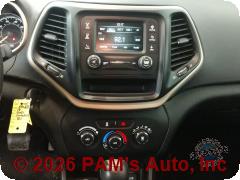Vehicle photo 13