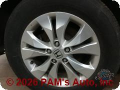 Vehicle photo 9
