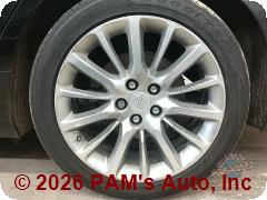 Vehicle photo 9