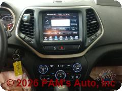 Vehicle photo 13