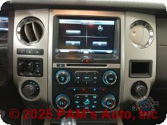 Vehicle photo 13
