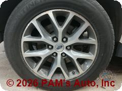 Vehicle photo 9