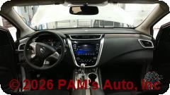 Vehicle photo 14