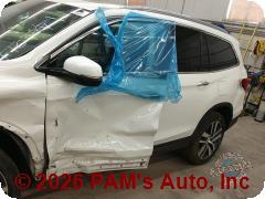 Vehicle photo 7