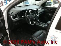 Vehicle photo 10