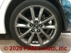 Vehicle photo 9
