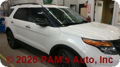 Vehicle photo 3