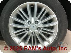Vehicle photo 9