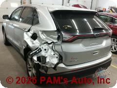 Vehicle photo 6