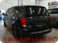 Vehicle photo 6