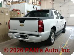 Vehicle photo 3