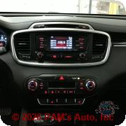 Vehicle photo 10