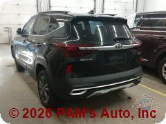 Vehicle photo 4