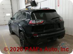 Vehicle photo 4