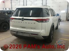 Vehicle photo 3