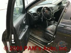 Vehicle photo 7