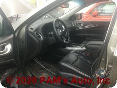 Vehicle photo 7