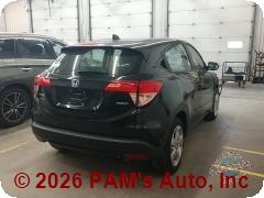 Vehicle photo 3
