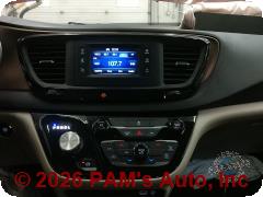 Vehicle photo 10