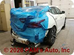 Vehicle photo 3