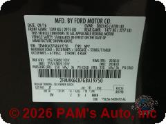 Vehicle photo 13