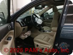 Vehicle photo 7