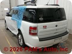 Vehicle photo 4