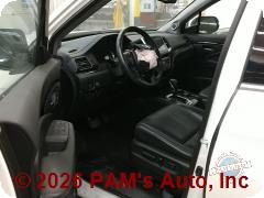 Vehicle photo 7