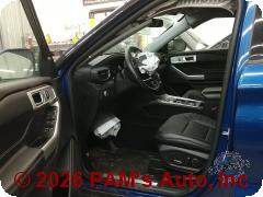 Vehicle photo 7