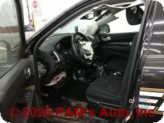 Vehicle photo 7