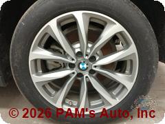 Vehicle photo 6