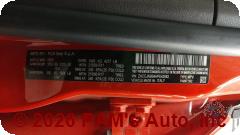 Vehicle photo 13