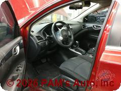 Vehicle photo 7
