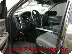Vehicle photo 7