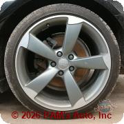 Vehicle photo 6
