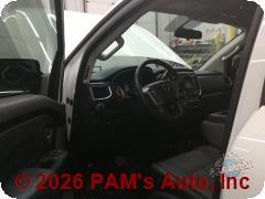 Vehicle photo 7