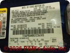 Vehicle photo 13