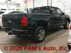 Vehicle photo 3