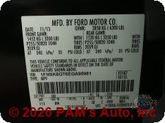 Vehicle photo 13