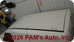 Vehicle photo 5