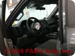 Vehicle photo 7