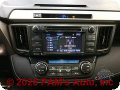 Vehicle photo 10
