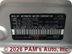 Vehicle photo 13